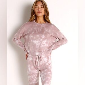 NWT Beyond Yoga Day to Day Pullover